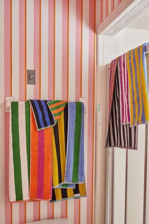 Papel Mural Raya Basica 10